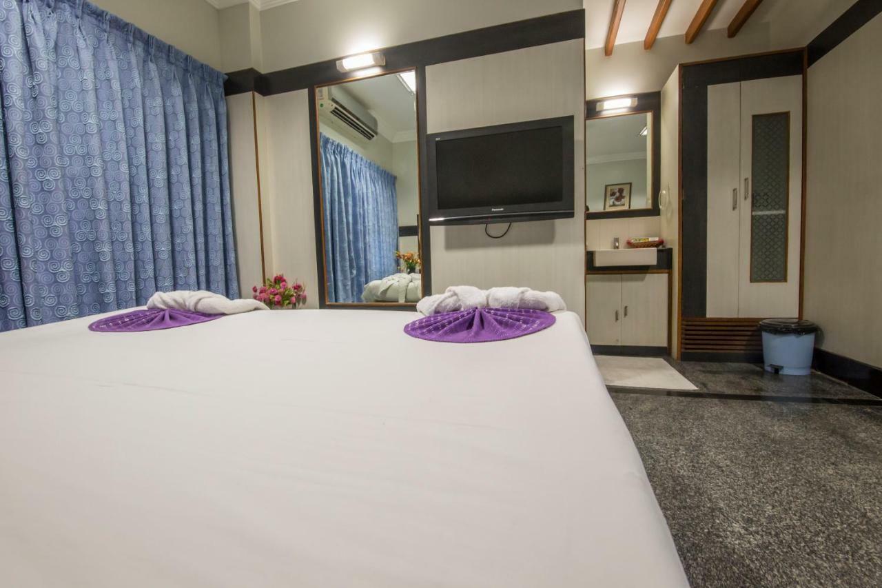 Hotel Aryaas Palayankottai Buitenkant foto
