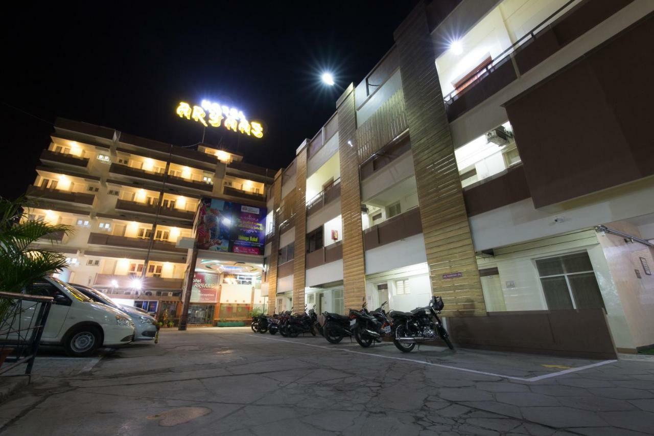 Hotel Aryaas Palayankottai Buitenkant foto